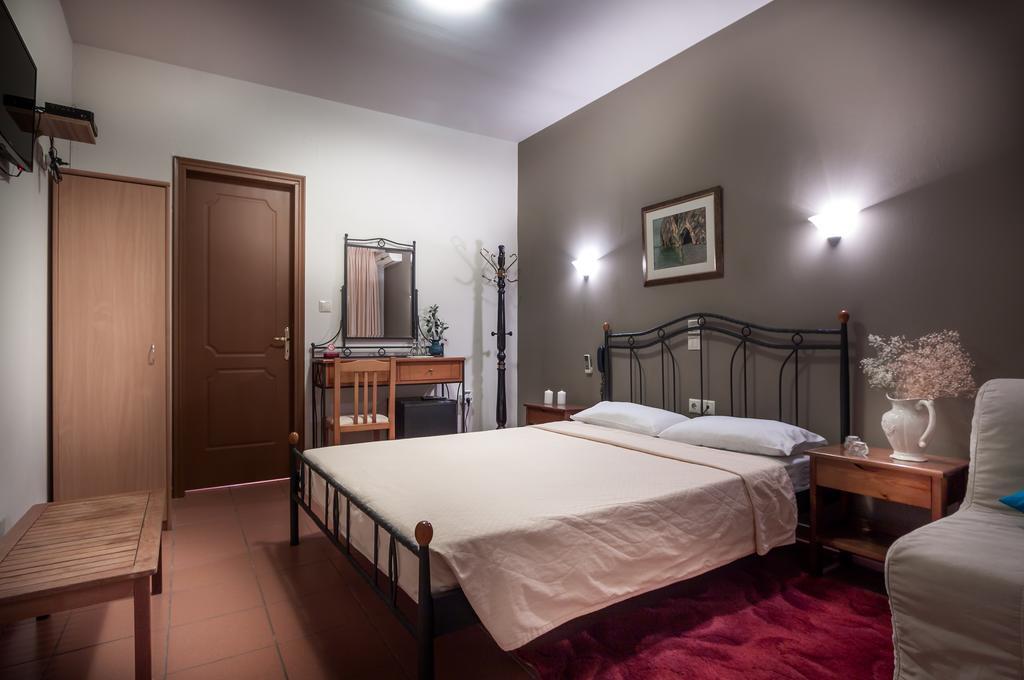 River Side Rooms Elassona 객실 사진