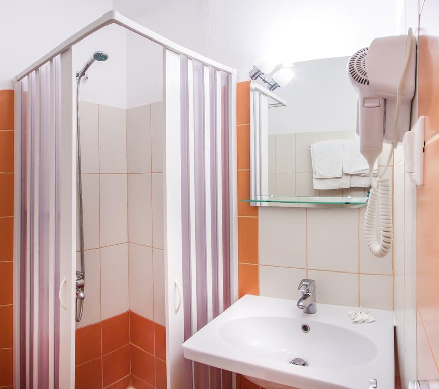 River Side Rooms Elassona 객실 사진