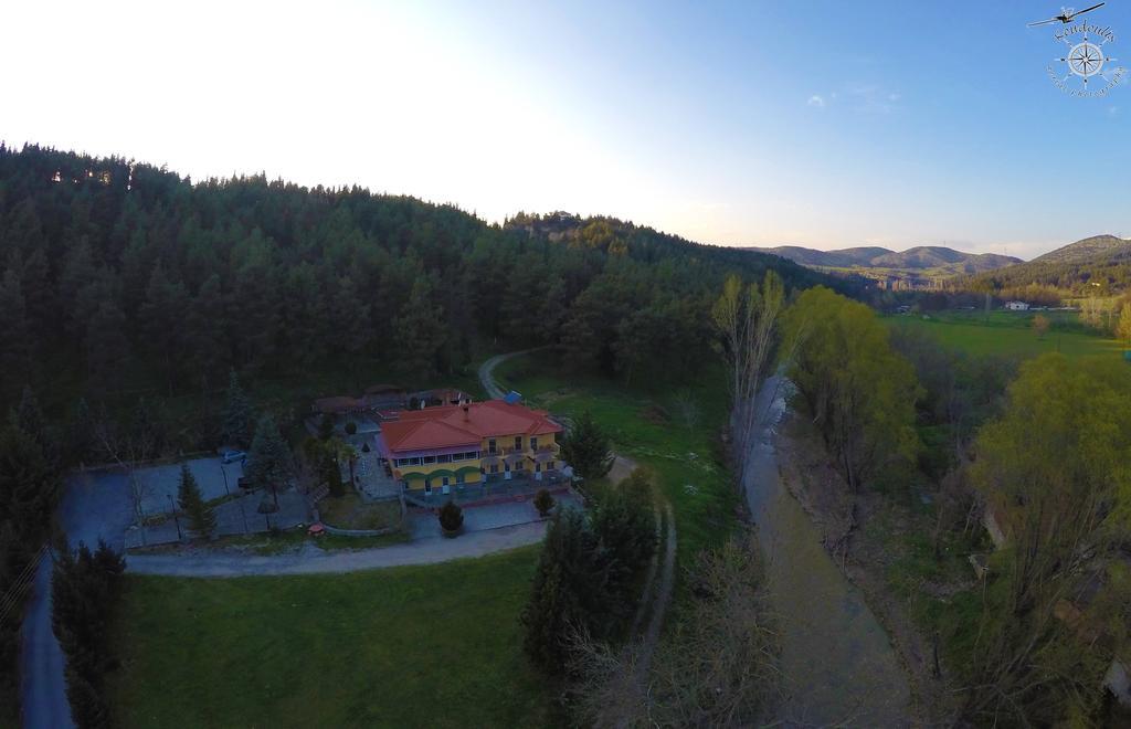 River Side Rooms Elassona 외부 사진