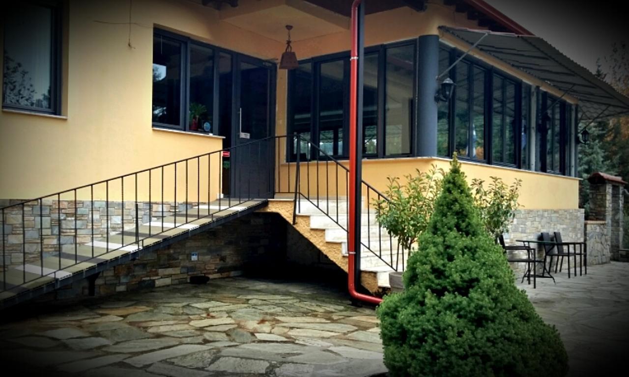 River Side Rooms Elassona 외부 사진