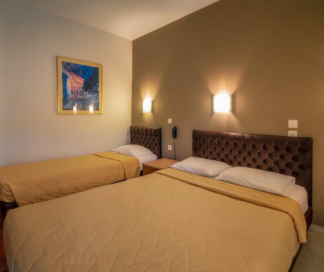 River Side Rooms Elassona 외부 사진