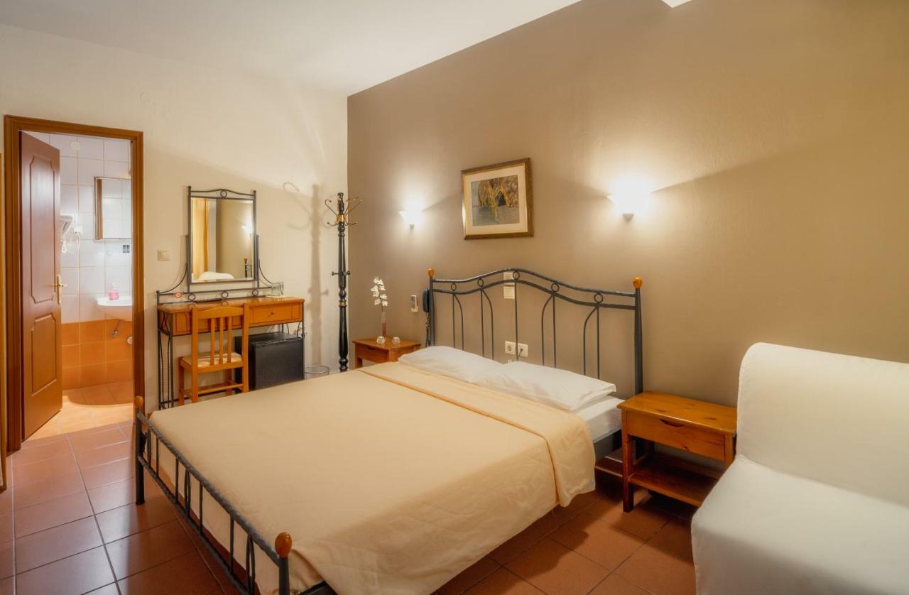 River Side Rooms Elassona 외부 사진