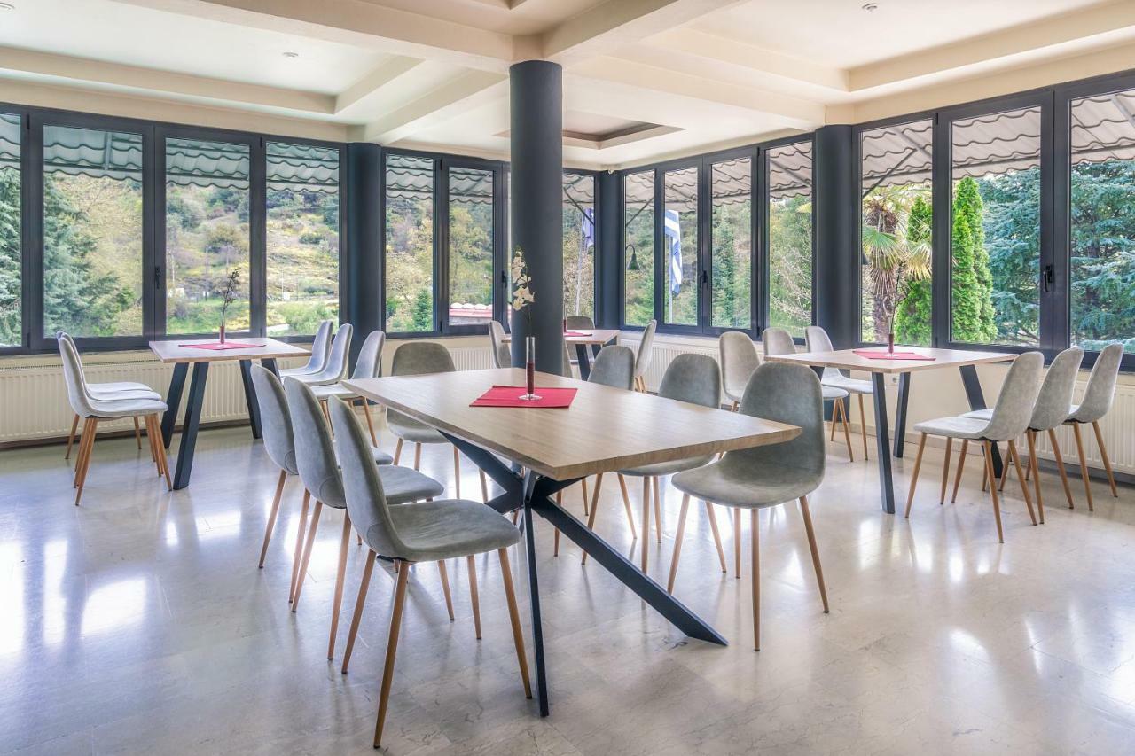 River Side Rooms Elassona 외부 사진
